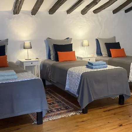 Les Deux Chevaux D'hotes Bed & Breakfast Rouvenac