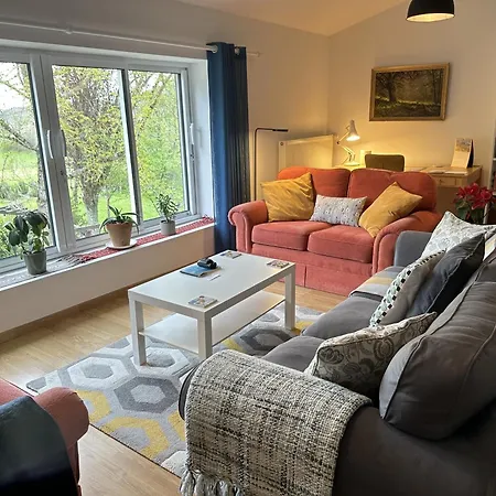 Les Deux Chevaux D'hotes Bed & Breakfast