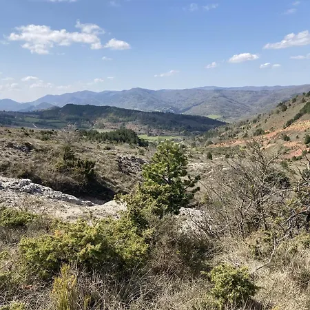 Les Deux Chevaux D'hotes Bed & Breakfast 3*